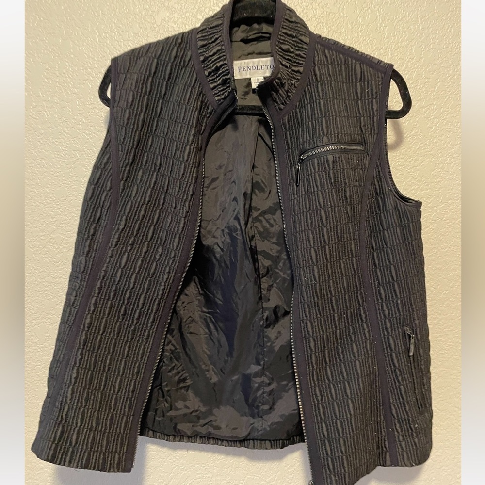 Pendleton Quilted Lightweight Black Zippered Puff… - image 3